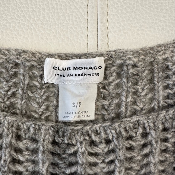 Club Monaco cashmere sweater - Picture 2 of 3